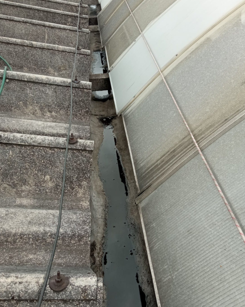 ACOMEQ Impermeabilización de canales en cubierta-CAS CENTENARIO