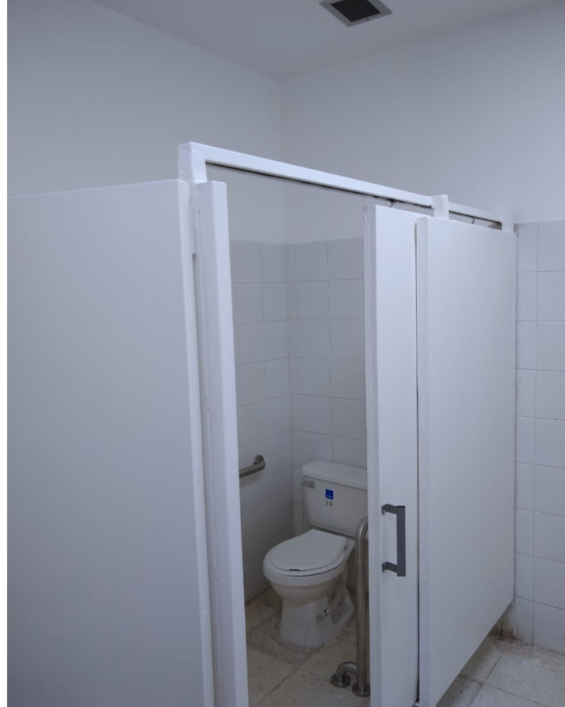 ACOMEQ - Mto Prev Baño hombres  y adecuaciones baño discapacitados-CAS SUBA